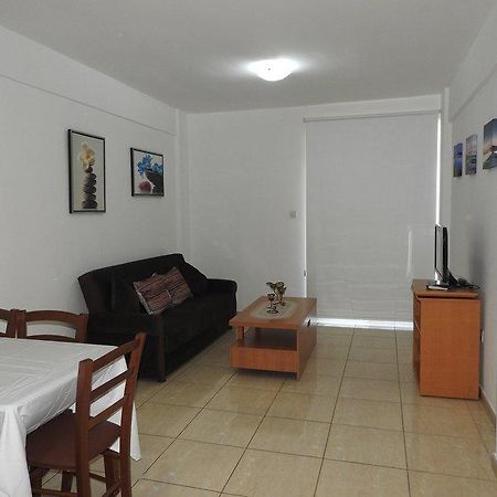 One Bedroom Aptm Ларнака Екстериор снимка